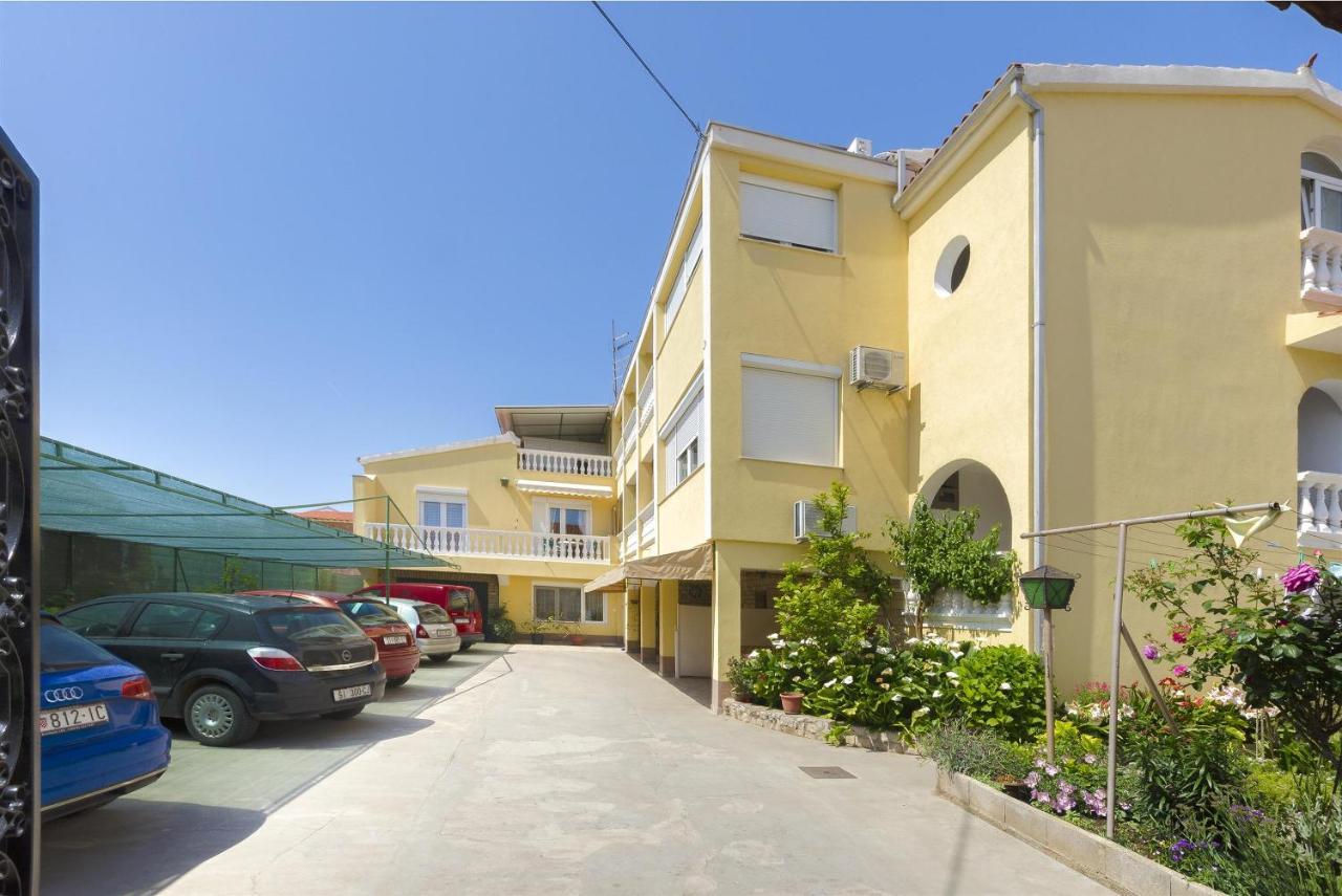 Apartments And Room Take It Easy Tribalj المظهر الخارجي الصورة
