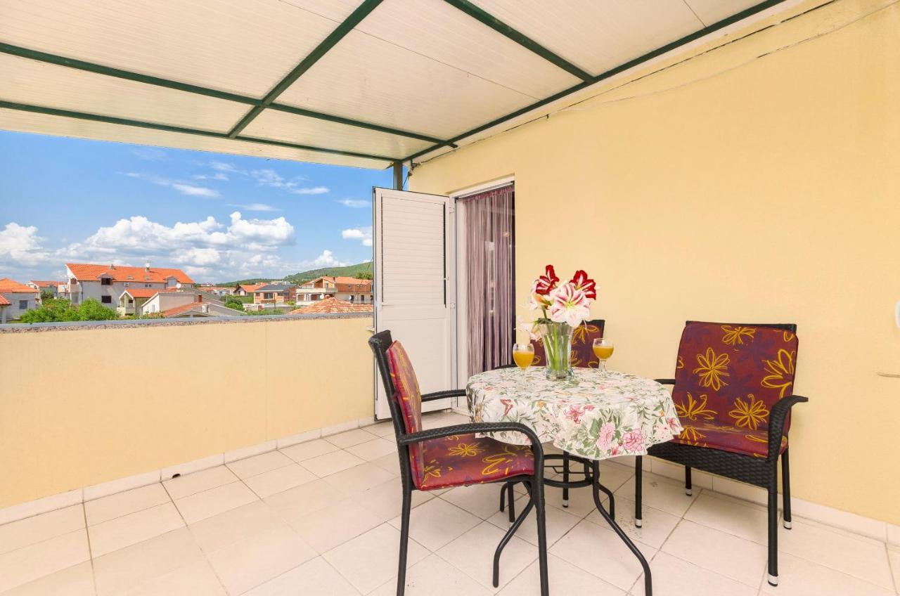 Apartments And Room Take It Easy Tribalj المظهر الخارجي الصورة