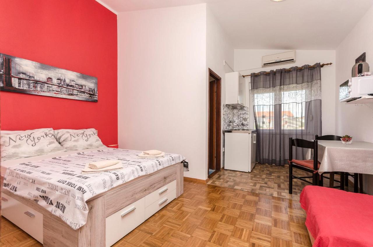 Apartments And Room Take It Easy Tribalj المظهر الخارجي الصورة
