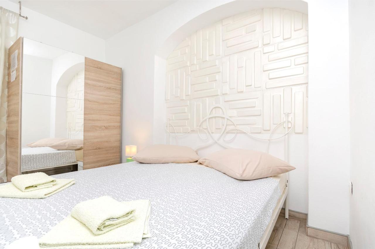 Apartments And Room Take It Easy Tribalj المظهر الخارجي الصورة