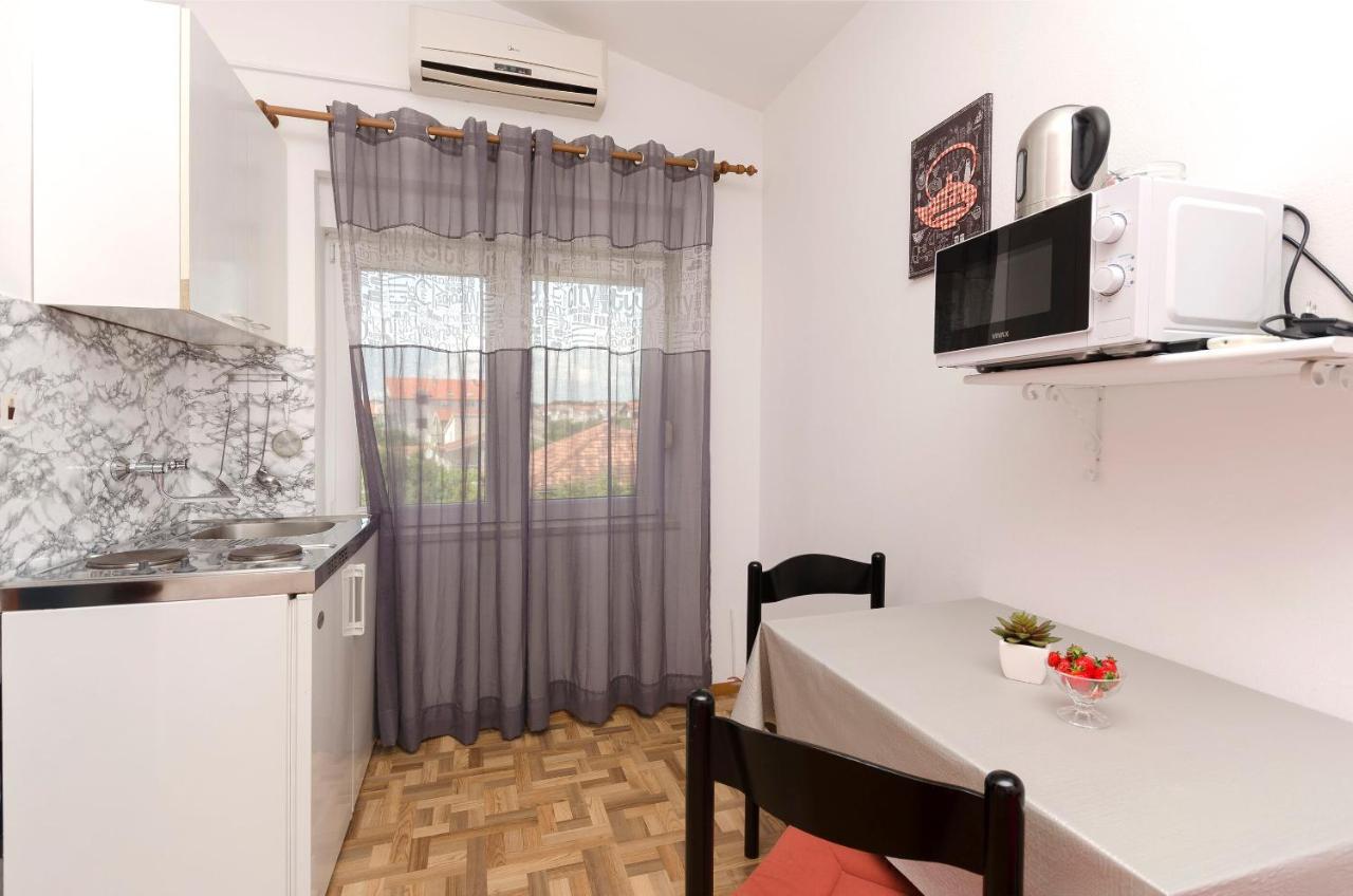 Apartments And Room Take It Easy Tribalj المظهر الخارجي الصورة