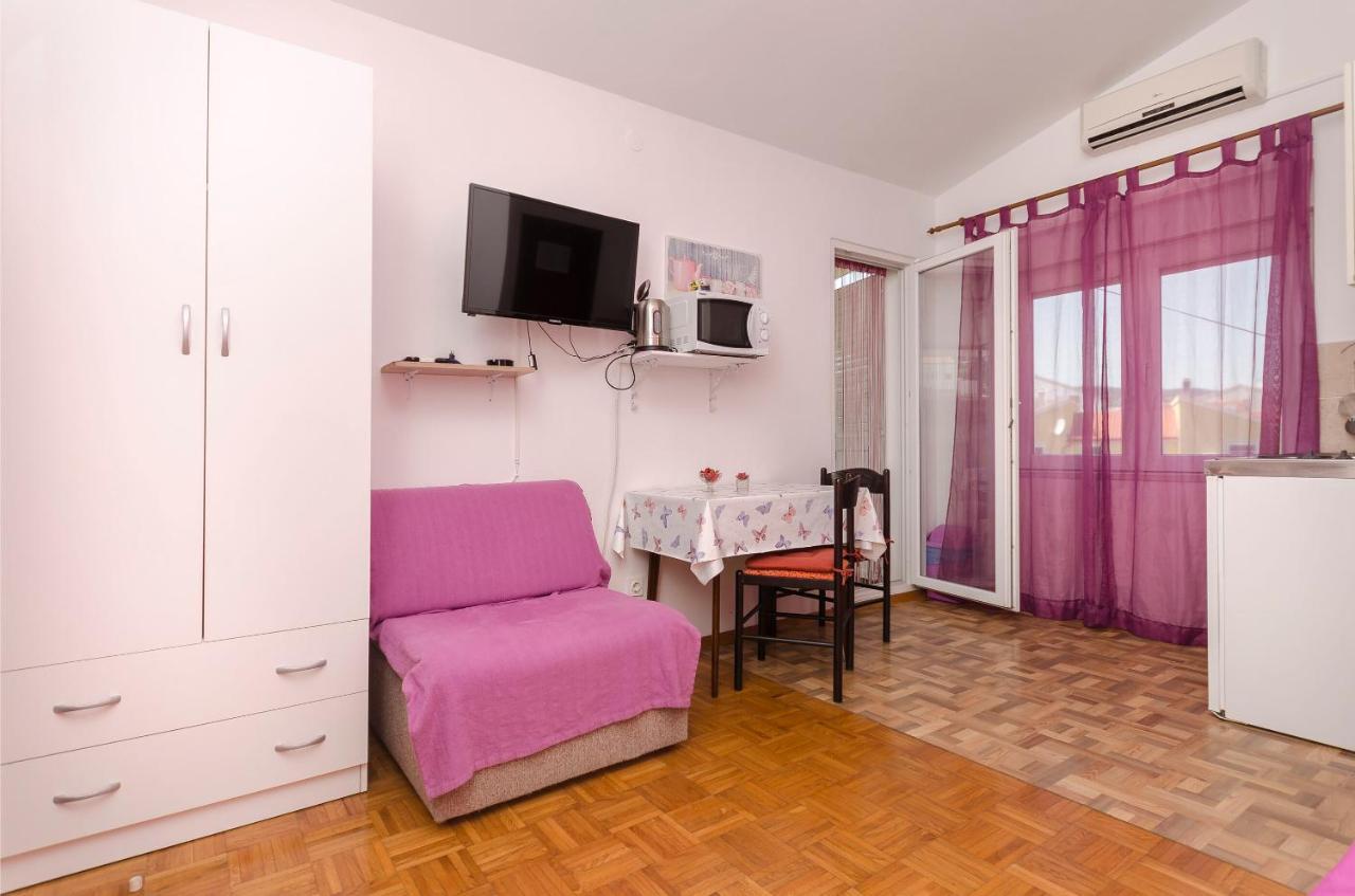 Apartments And Room Take It Easy Tribalj المظهر الخارجي الصورة